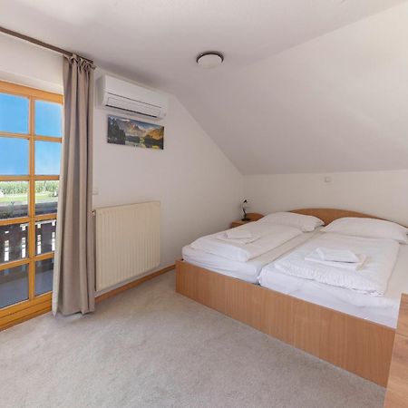 Gostilna Logar Hotel Hotemaze Ngoại thất bức ảnh