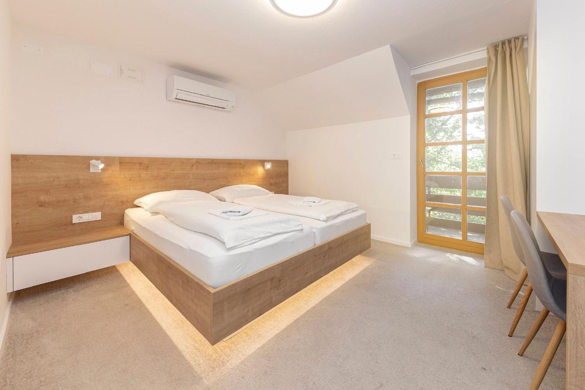 Gostilna Logar Hotel Hotemaze Ngoại thất bức ảnh
