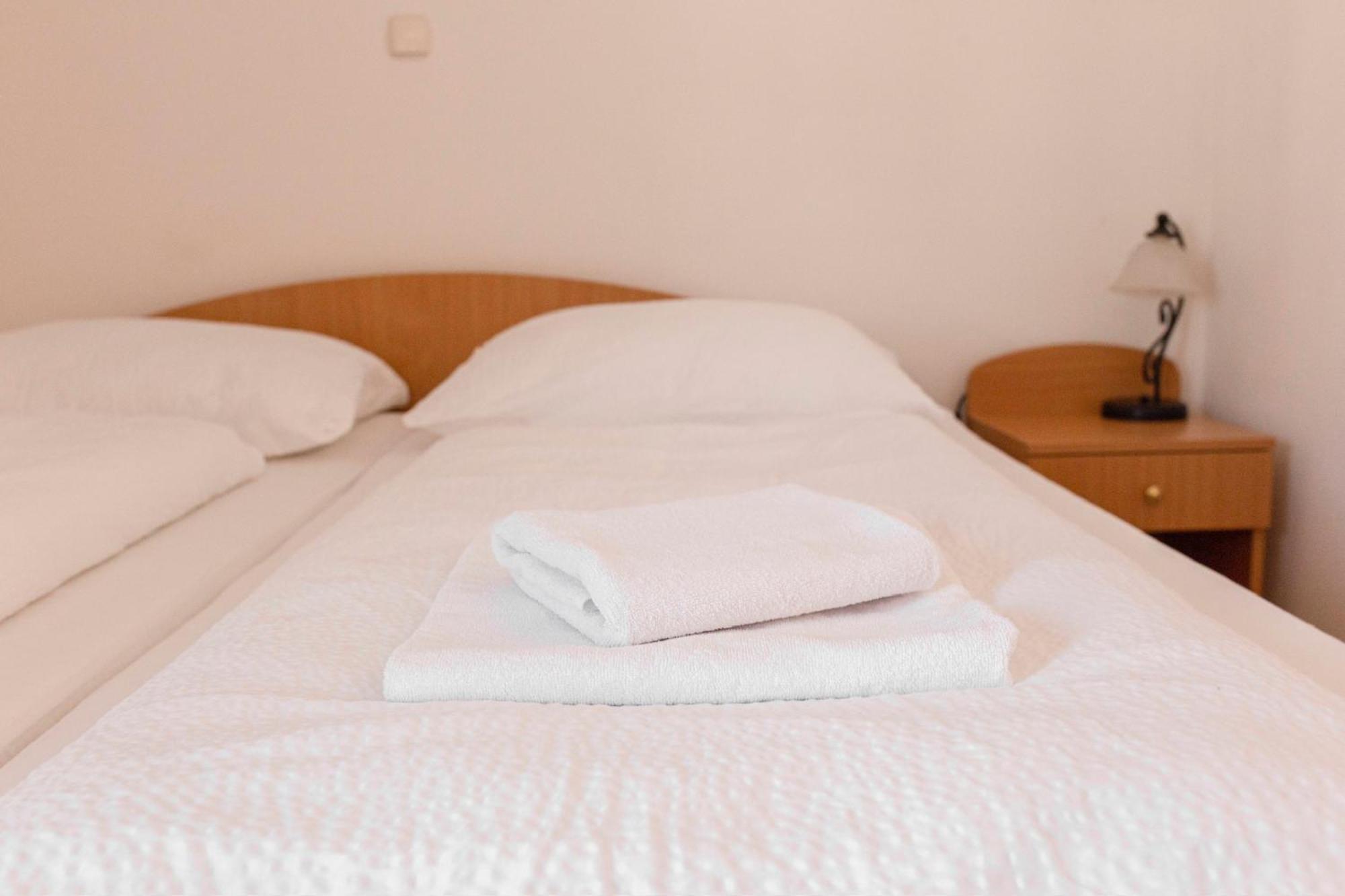 Gostilna Logar Hotel Hotemaze Ngoại thất bức ảnh